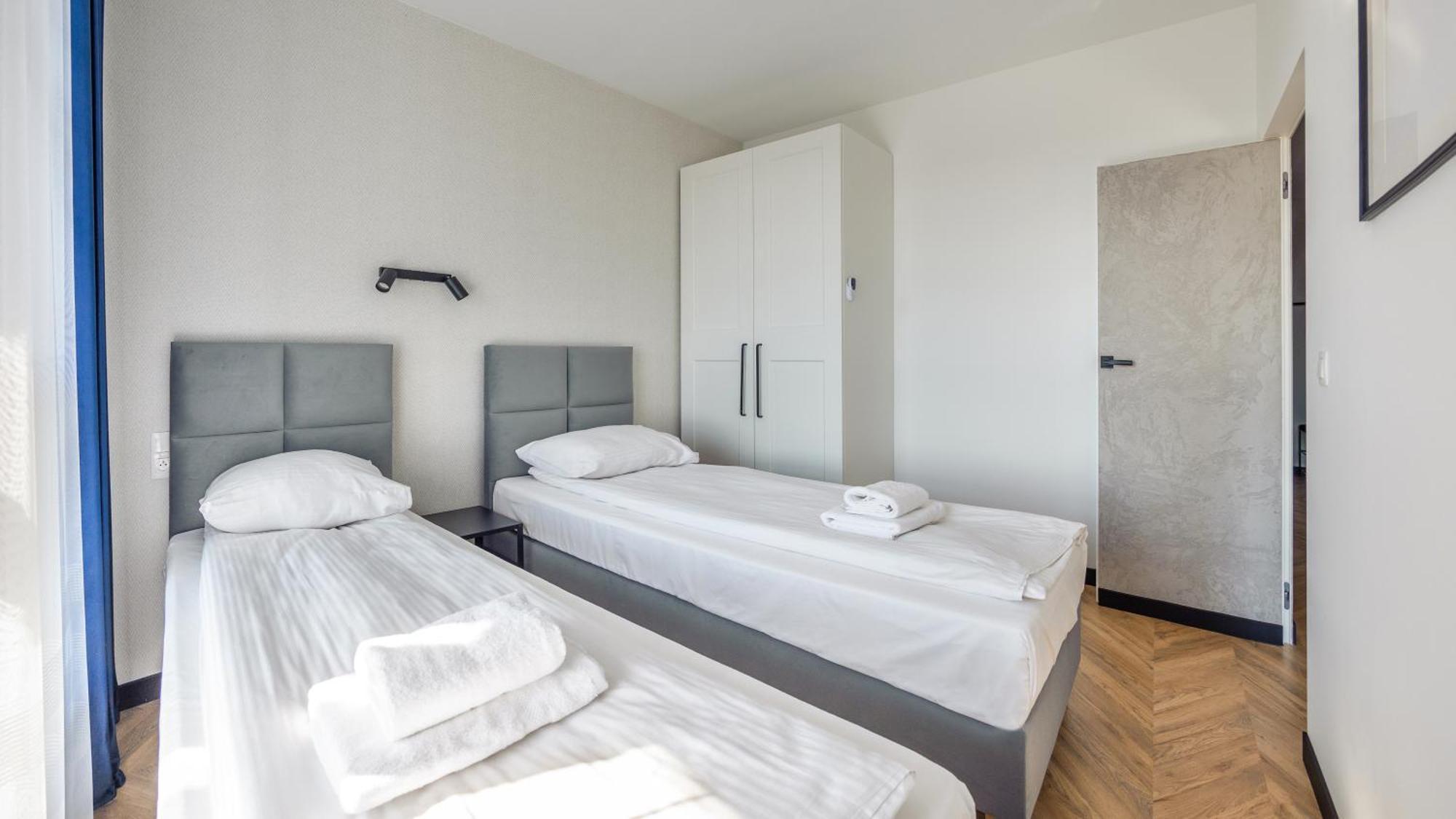 Flatbook - City Center Apartments Doki Living Gdańsk Exterior foto